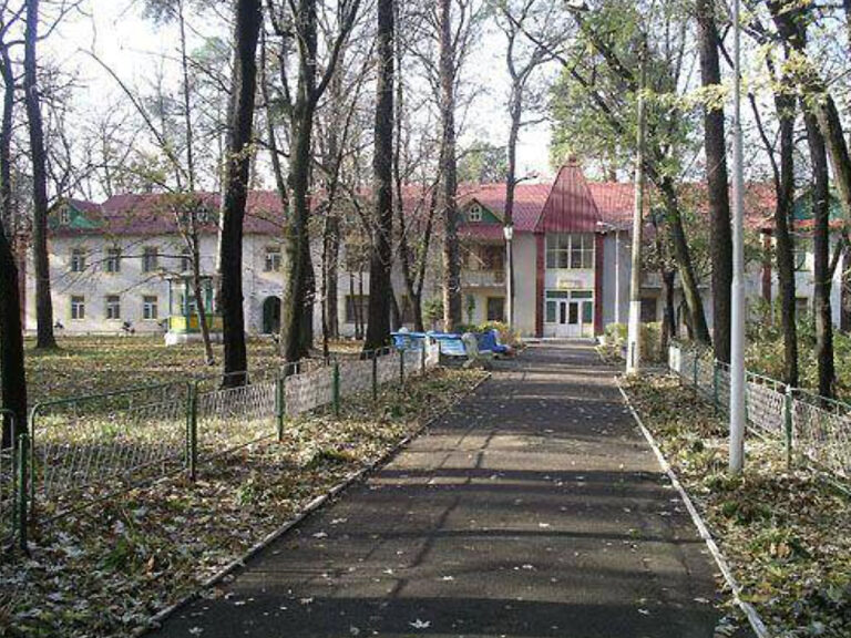 Головна